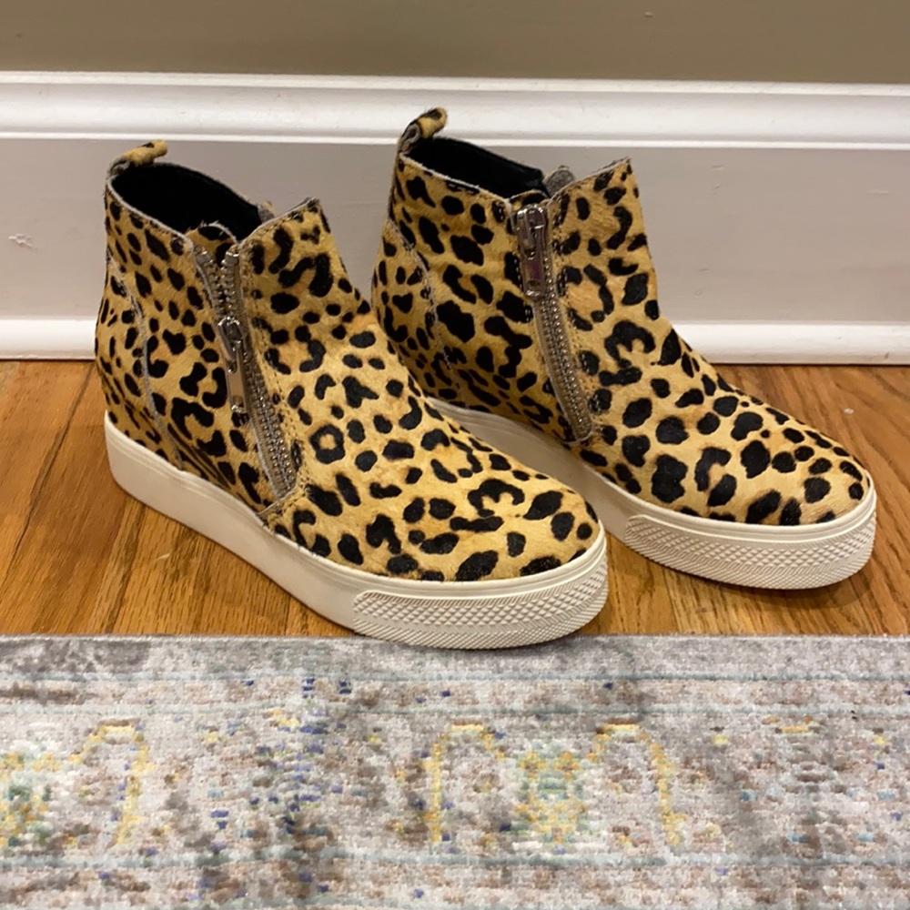 Steve Madden bootie